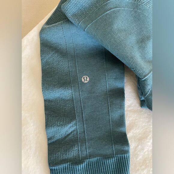 Lululemon athletica Teal Leggings Size Medium - Picture 5 of 5